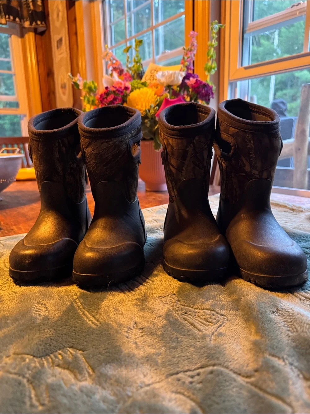 Bogs Little Kids size 7 Waterproof/Insulated Brown Camo Pull-On Boots